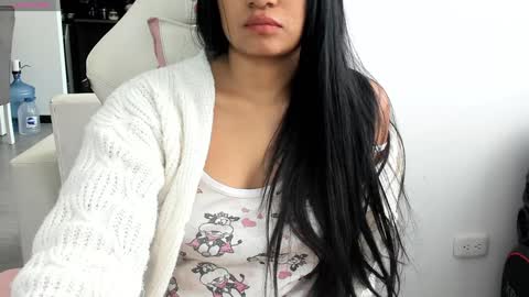 daniela angel     online show from December 3, 1:21 pm