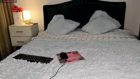 daniela angel     online show from February 15, 11:28 am