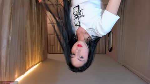 Snapshot of laurentconnor chatting on October 5, 11:46 pm Lau online show from October 5, 11:46 pm