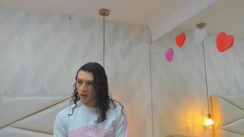 Snapshot of laurettedela_roux chatting on November 15, 10:45 am Laurent online show from November 15, 10:45 am