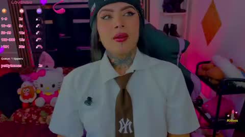 lauri online show from June 28, 9:32 pm