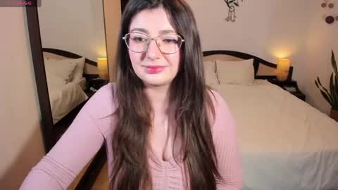 Snapshot of laurielay chatting on April 13, 12:43 pm Laurie online show from April 13, 12:43 pm