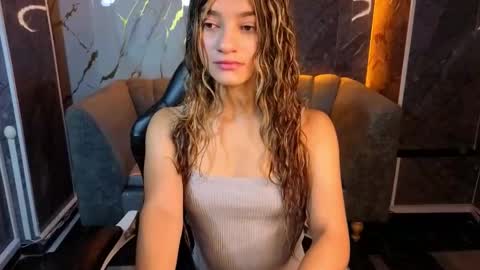 Laurita  online show from November 4, 8:19 pm