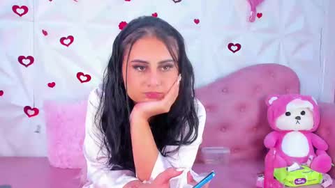 Snapshot of laurynjeffers chatting on March 6, 5:33 pm  LaurynJeffers  online show from March 6, 5:33 pm