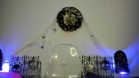 Snapshot of laurynjeffers chatting on September 25, 8:34 pm  LaurynJeffers  online show from September 25, 8:34 pm