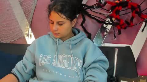  LaurynJeffers  online show from October 30, 3:30 am