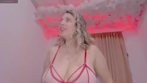 Lauu G online show from January 12, 6:49 am