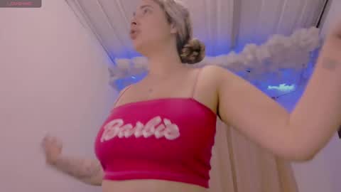 Lauu G online show from March 3, 3:30 am