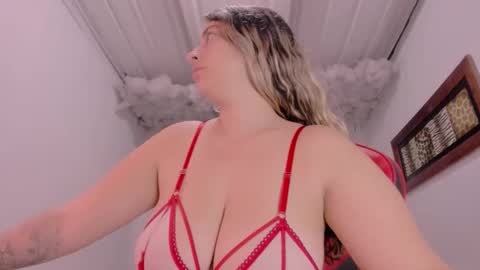 Lauu G online show from October 2, 9:16 am