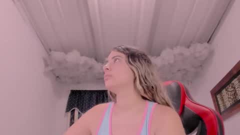 Lauu G online show from October 4, 11:08 am