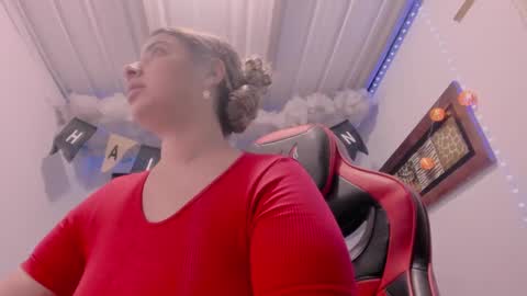 Lauu G online show from October 12, 2:54 am