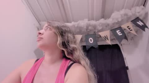 Lauu G online show from October 23, 9:19 am