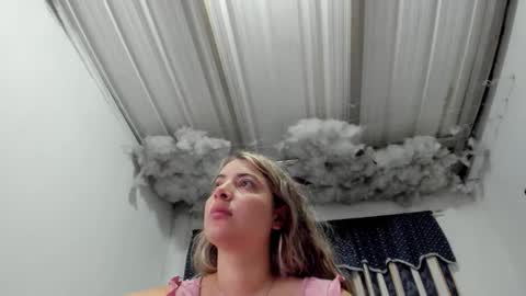 Lauu G online show from February 26, 10:03 am