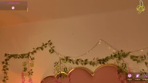 luu online show from April 10, 9:30 pm