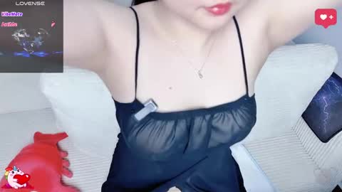 Snapshot of lavender_02 chatting on April 26, 10:51 pm Tina online show from April 26, 10:51 pm