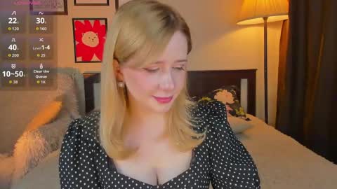 Snapshot of lavender_tender chatting on May 16, 7:05 am Lav online show from May 16, 7:05 am