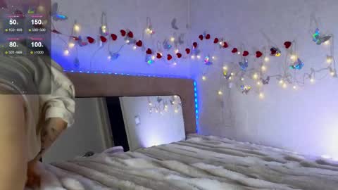 Snapshot of lavenderlav chatting on February 23, 10:49 am Melissa online show from February 23, 10:49 am