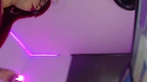 Cristina online show from December 2, 11:29 pm