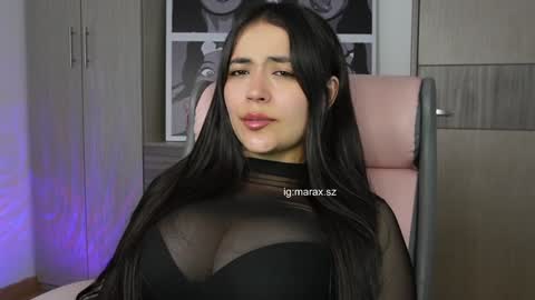 Snapshot of laviah chatting on January 10, 5:05 am Mara online show from January 10, 5:05 am