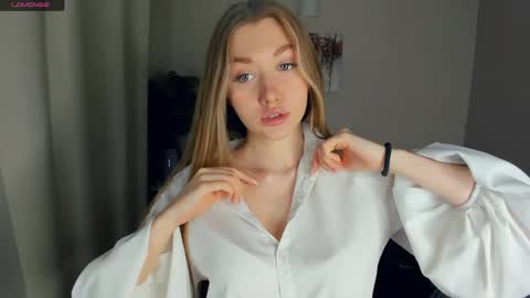 Snapshot of laviniahoutz chatting on June 9, 11:27 pm Jane online show from June 9, 11:27 pm