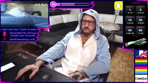 Snapshot of law_leek chatting on November 3, 6:25 am Leek online show from November 3, 6:25 am