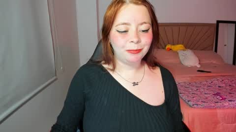 laylaah online show from January 17, 3:45 am