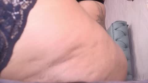 Lay Madison  online show from November 11, 7:36 pm