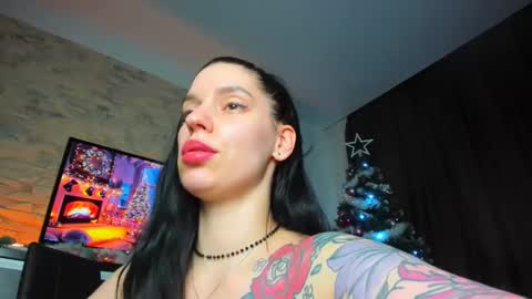 Snapshot of laya_moon chatting on December 22, 2:38 pm LayaMoon online show from December 22, 2:38 pm