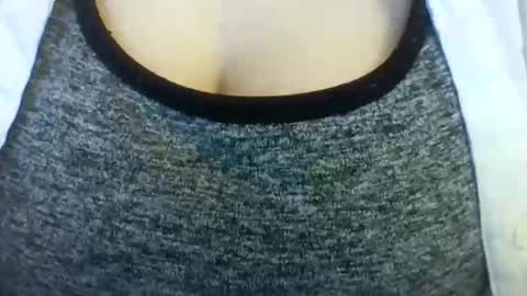 layannalea online show from November 21, 6:01 am