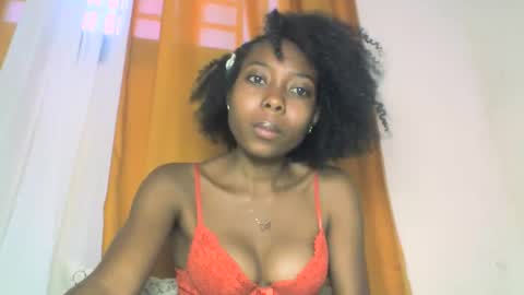 layannek online show from October 12, 12:04 pm