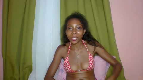 layannek online show from March 17, 6:44 pm