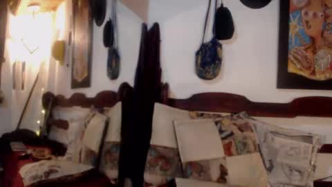 Snapshot of laye19 chatting on October 15, 2:55 am Laye19 online show from October 15, 2:55 am