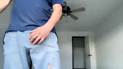 layinlow42 online show from January 28, 10:12 pm