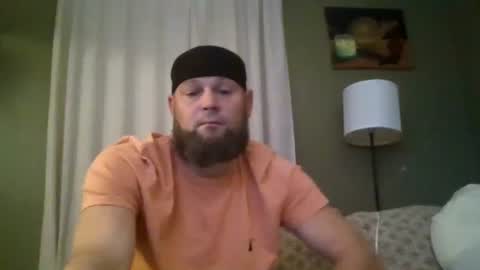 layinlow42 online show from October 22, 3:07 am