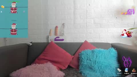 Layla online show from December 28, 1:39 am