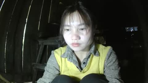 layla_999 online show from March 15, 2:39 am