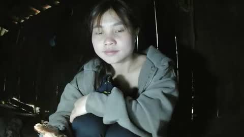 layla_999 online show from March 22, 1:31 am