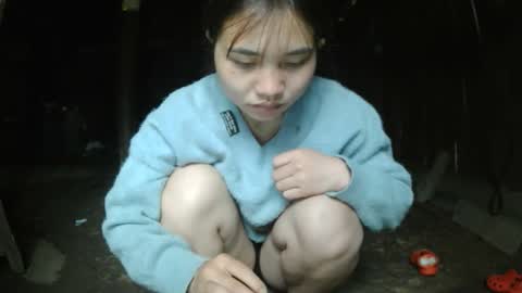 layla_999 online show from April 1, 1:17 am