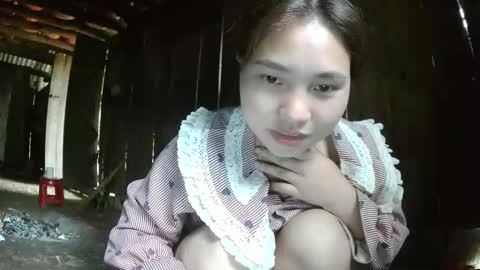 layla_999 online show from April 23, 6:36 am