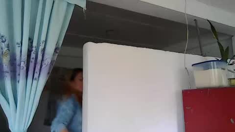 Snapshot of layla_astrum chatting on November 6, 7:04 pm layla_astrum online show from November 6, 7:04 pm