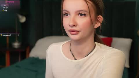 Your sweet girl-next-door online show from April 21, 5:50 pm