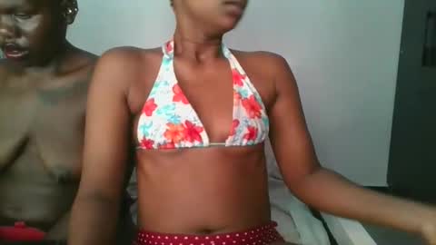 layla_cutiee online show from March 6, 10:50 pm
