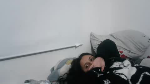 Layla online show from November 6, 3:40 am