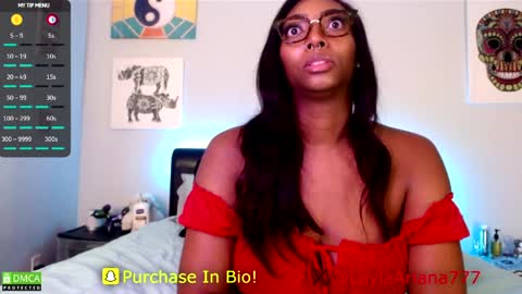 Snapshot of laylaariana69 chatting on March 27, 2:28 am LaylaAriana online show from March 27, 2:28 am