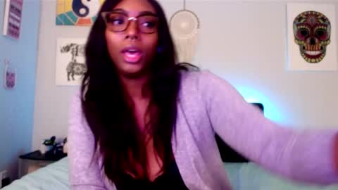 Snapshot of laylaariana69 chatting on March 28, 4:12 am LaylaAriana online show from March 28, 4:12 am