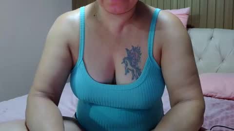 Snapshot of laylabrasil chatting on January 30, 3:22 am kelly online show from January 30, 3:22 am