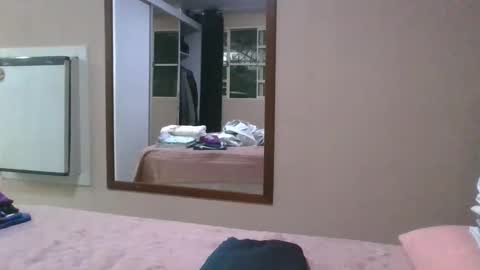 Snapshot of laylabrasil chatting on January 30, 10:41 pm kelly online show from January 30, 10:41 pm