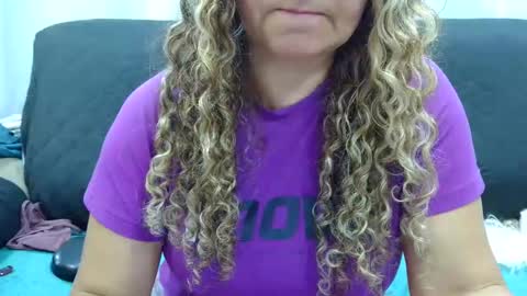 Snapshot of laylabrasil chatting on January 31, 4:47 am kelly online show from January 31, 4:47 am