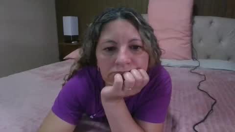 Snapshot of laylabrasil chatting on February 4, 7:22 pm kelly online show from February 4, 7:22 pm