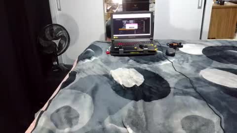 kelly online show from February 18, 4:41 am